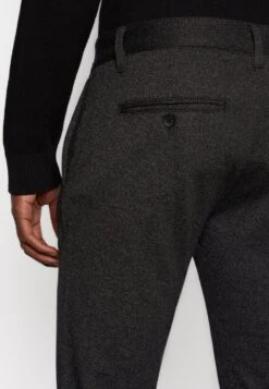 Only & Sons ONSMARK TAP LINE PANT - Chino - Black 11 Only & Sons ONSMARK TAP LINE PANT - Chino - Black -Only and Sons Verkäufe 05a44493fd46436a9c49ffc98d456392