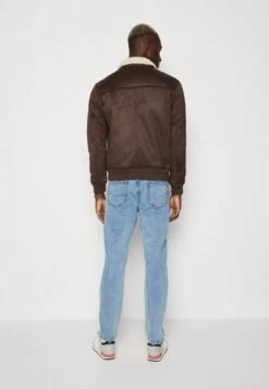 Only & Sons ONSTHOR JACKET - Kunstlederjacke - Seal Brown 8 Only & Sons ONSTHOR JACKET - Kunstlederjacke - Seal Brown -Only and Sons Verkäufe 2ae861843754465bb48be2cf9548a7a5