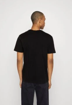 Only & Sons ONSANTHONY TEE - T-Shirt Print - Black -Only and Sons Verkäufe 33f57fcd092a4bd4adcbd8a79e647a72