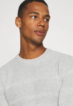 Only & Sons ONSBACE CREW - Strickpullover - Light Grey Melange 11 Only & Sons ONSBACE CREW - Strickpullover - Light Grey Melange -Only and Sons Verkäufe 3f86212dc1d44af5b755570c8f17edf2