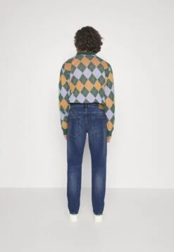 Only & Sons ONSAVI COMFORT - Jeans Straight Leg - Dark Medium Blue Denim -Only and Sons Verkäufe 4101b89be7244171882b3d5a005263f9