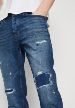 Only & Sons ONSAVI CROP - Jeans Tapered Fit - Dark Blue Denim 9 Only & Sons ONSAVI CROP - Jeans Tapered Fit - Dark Blue Denim -Only and Sons Verkäufe 43cb7bb6dd184a758a20420df6686bcd