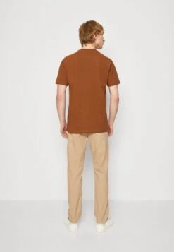 Only & Sons ONSFINN WELLBEING TEE - T-Shirt Basic - Dachshund -Only and Sons Verkäufe 445bccd2db3349f798447e6cdf057428