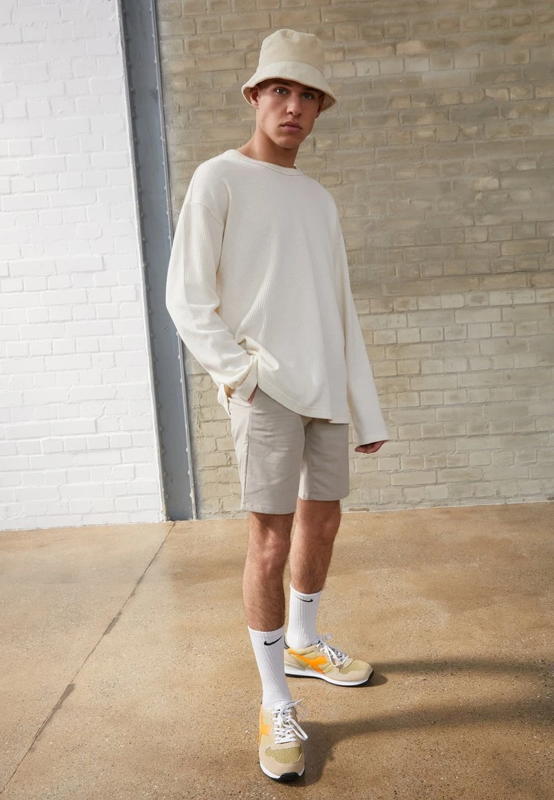 Only & Sons ONSMARK TAP - Shorts - Chinchilla 1 Only & Sons ONSMARK TAP - Shorts - Chinchilla