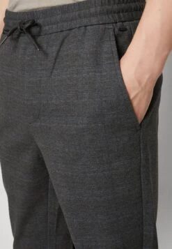 Only & Sons ONSLINUS TAP PANT - Stoffhose - Black 11 Only & Sons ONSLINUS TAP PANT - Stoffhose - Black -Only and Sons Verkäufe 5092ea3ac7044755b13ac717fe3aeace