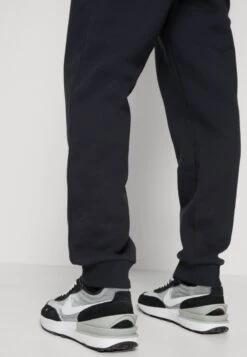 Only & Sons ONSCERES PANT & HOODIE SET UNISEX - Kapuzenpullover - Dark Navy 11 Only & Sons ONSCERES PANT & HOODIE SET UNISEX - Kapuzenpullover - Dark Navy -Only and Sons Verkäufe 5959f589e9e2474cb2c0f3eea4b5e1ea