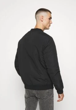 Only & Sons Bomberjacke - Black 8 Only & Sons Bomberjacke - Black -Only and Sons Verkäufe 6829d0a253214813bd43affb1fa70057