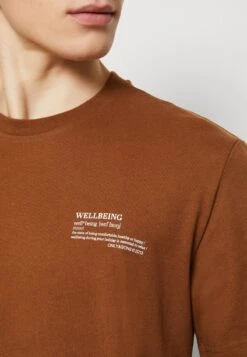 Only & Sons ONSFINN WELLBEING TEE - T-Shirt Basic - Dachshund -Only and Sons Verkäufe 6c2c26fb9af641a68767afad71914032