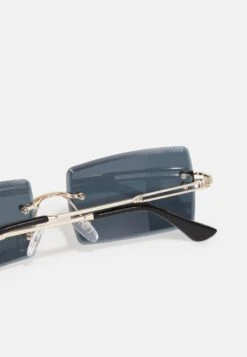 Only & Sons ONSSUNGLASSES UNISEX - Sonnenbrille - Dark Grey/ Gold-coloured 8 Only & Sons ONSSUNGLASSES UNISEX - Sonnenbrille - Dark Grey/ Gold-coloured -Only and Sons Verkäufe 7007fd58909a4ef79201ecdd2637aa6d