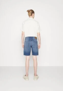 Only & Sons ONSEDGE - Jeans Shorts - Medium Blue Denim -Only and Sons Verkäufe 7186b643b1a94defbbebeb78ffca8515