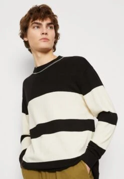 Only & Sons ONSCOBY BLOCK CREW - Strickpullover - Black -Only and Sons Verkäufe 76b593de90894bda94d307d7f9348b71