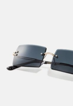 Only & Sons ONSSUNGLASSES UNISEX - Sonnenbrille - Dark Grey/ Gold-coloured 9 Only & Sons ONSSUNGLASSES UNISEX - Sonnenbrille - Dark Grey/ Gold-coloured -Only and Sons Verkäufe 80d2e12b107d4722a6dc1ff5438cafde