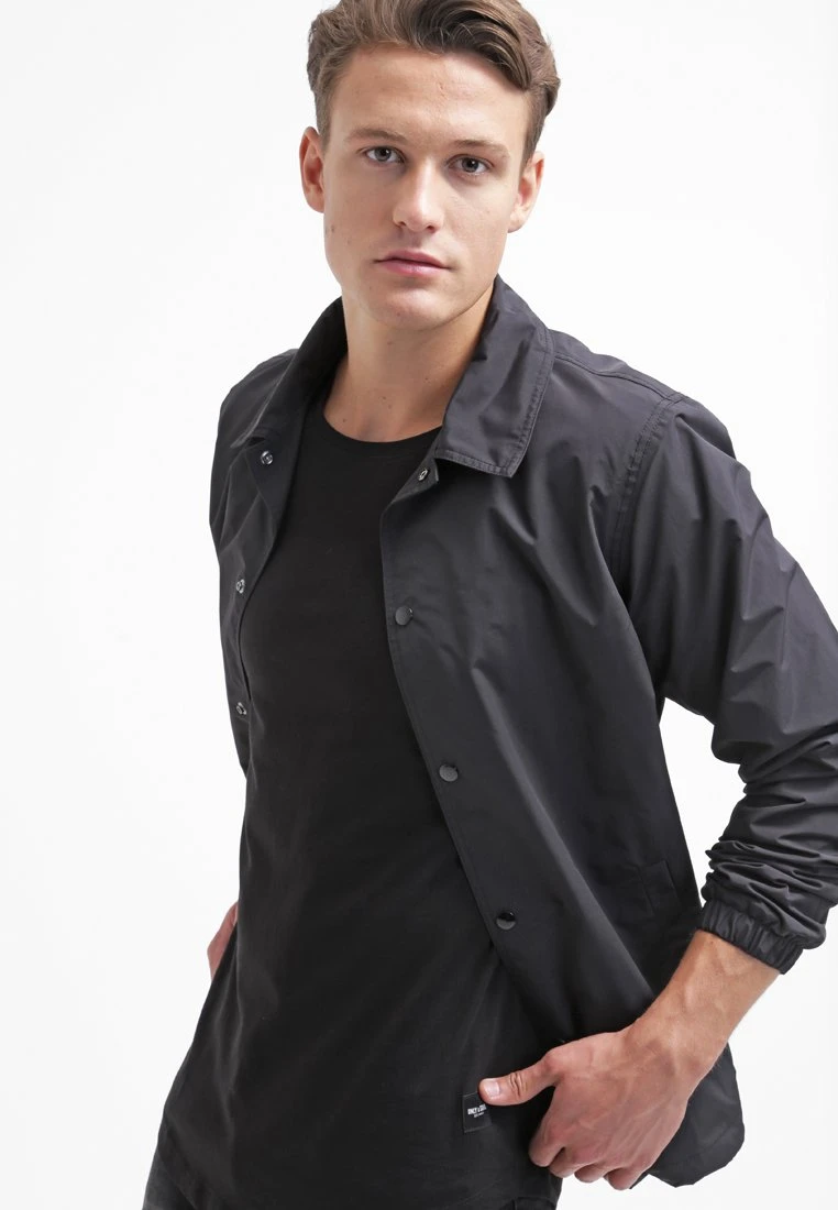 Only & Sons ONSMATT LONGY TEE - T-Shirt Basic - Black 4 Only & Sons ONSMATT LONGY TEE - T-Shirt Basic - Black – Bild 4