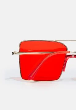 Only & Sons ONSSUNGLASSES UNISEX - Sonnenbrille - Red -Only and Sons Verkäufe 8e87ae1f391c42a891f672a4ce9eb415