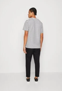 Only & Sons ONSHENRY STRIPE TEE 2 PACK - T-Shirt Print - Bright White -Only and Sons Verkäufe 91dbdc398b0c49c1a0668c88dea903b6