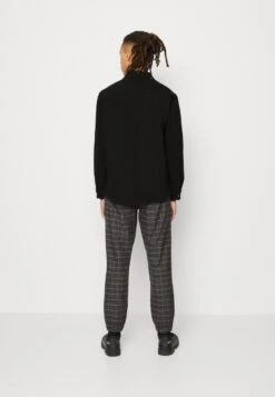 Only & Sons ONSCAMON OVERSHIRT - Jeansjacke - Black -Only and Sons Verkäufe 9334fcdd4bc74b0099b8829802750979