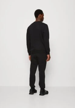 Only & Sons ONSCERES PANT & CREW SET UNISEX - Sweatshirt - Black -Only and Sons Verkäufe a15210fed00048e49cdefe339dc84155