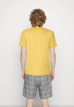 Only & Sons ONSPACMAN TEE UNISEX - T-Shirt Print - Ochre -Only and Sons Verkäufe a3e004dbc0a64feb884284291c4d4b49