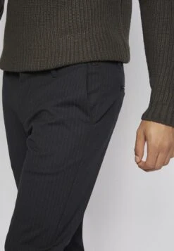 Only & Sons ONSMARK PANT STRIPE - Stoffhose - Black -Only and Sons Verkäufe a59f4caecb874d0ba3dde0871b21b7d8