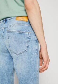 Only & Sons ONSWEFT REGULAR - Jeans Straight Leg - Light Blue Denim -Only and Sons Verkäufe a6ba28c86a7f444ab0d3e607a2d68979