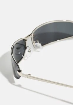 Only & Sons ONSSUNGLASS UNISEX - Sonnenbrille - Black/silver-coloured -Only and Sons Verkäufe b1b4bf9dd3ff4bf392d3d0c2b09ed5bb