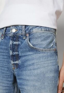 Only & Sons ONSEDGE LOOSE - Jeans Relaxed Fit - Light Blue Denim 11 Only & Sons ONSEDGE LOOSE - Jeans Relaxed Fit - Light Blue Denim -Only and Sons Verkäufe bbe544855f3f478f9891c943b9eff4d1