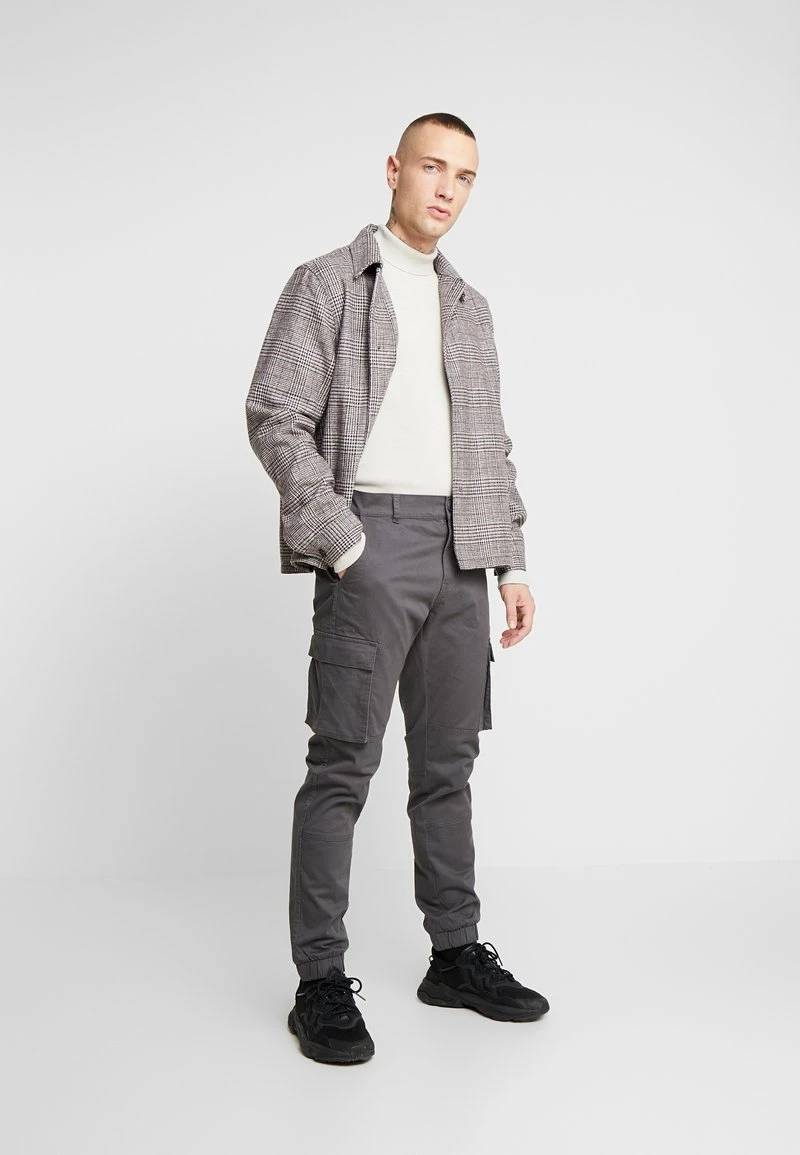 Only & Sons ONSCAM STAGE CUFF - Cargohose - Grey Pinstripe 2 Only & Sons ONSCAM STAGE CUFF - Cargohose - Grey Pinstripe – Bild 2