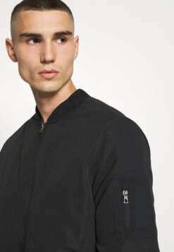 Only & Sons Bomberjacke - Black 9 Only & Sons Bomberjacke - Black -Only and Sons Verkäufe c11cba1cb5d0426baaf8cad3c7915fb5