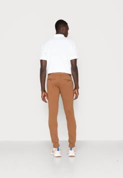 Only & Sons ONSMARK PANT - Stoffhose - Monks Robe -Only and Sons Verkäufe c3bcaef0aad04f5586ecea29d8a5cadb