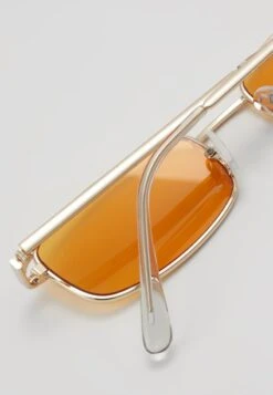 Only & Sons ONSSUNGLASS SONS FANCY UNISEX - Sonnenbrille - New Orange/dark Yellow Tinted 8 Only & Sons ONSSUNGLASS SONS FANCY UNISEX - Sonnenbrille - New Orange/dark Yellow Tinted -Only and Sons Verkäufe cafb0fbff63c4b469535c430495739e4