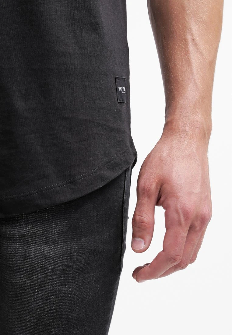 Only & Sons ONSMATT LONGY TEE - T-Shirt Basic - Black 6 Only & Sons ONSMATT LONGY TEE - T-Shirt Basic - Black – Bild 6