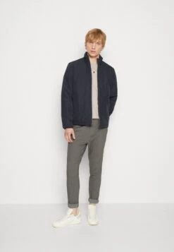 Only & Sons ONSMELVIN LIFE LIGHT JACKET - Leichte Jacke - Dark Navy -Only and Sons Verkäufe f32a28ac19a74943be995d7f387d5bd2