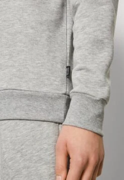 Only & Sons ONSCERES PANT & CREW SET UNISEX - Sweatshirt - Light Grey Melange 11 Only & Sons ONSCERES PANT & CREW SET UNISEX - Sweatshirt - Light Grey Melange -Only and Sons Verkäufe f839f0ebc4c74744b8f06241ec6093c3