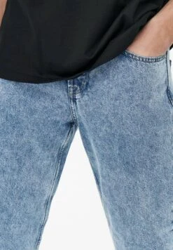 Only & Sons CROPPED LOOSE LEG ANKLE - Jeans Straight Leg - Hellblau -Only and Sons Verkäufe fe60e0c95adb47f2a80d2676f6dd7c09